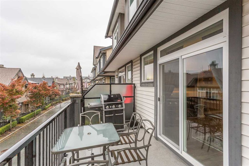 listing image 1106210201905317946