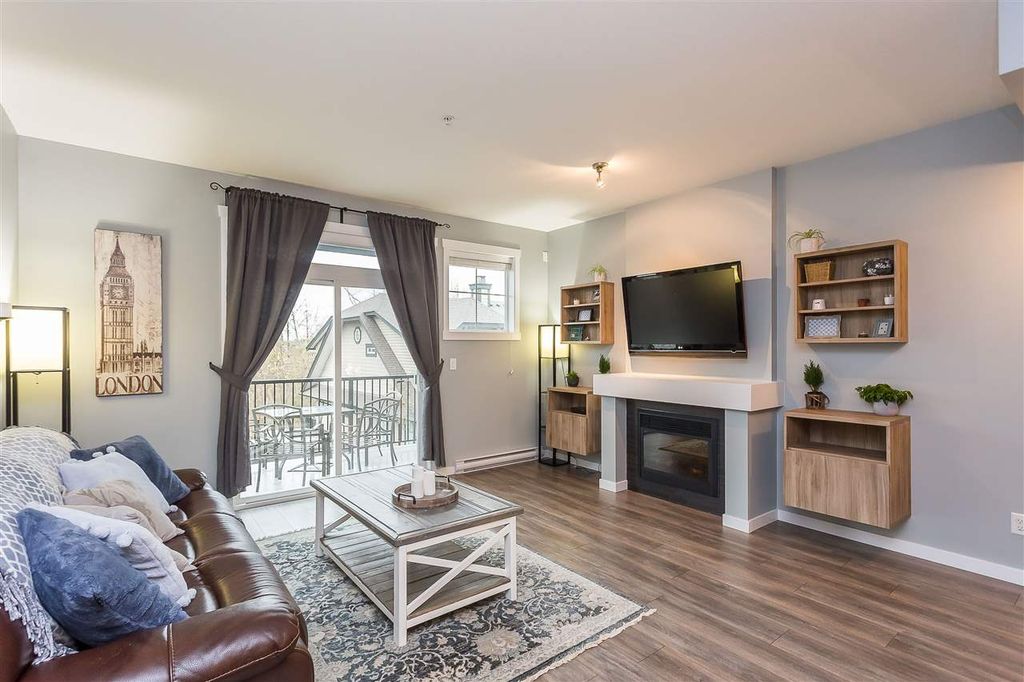 listing image 1102477419413524111