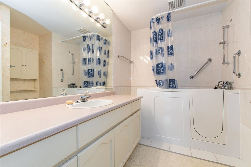 listing image 1100128759249968919