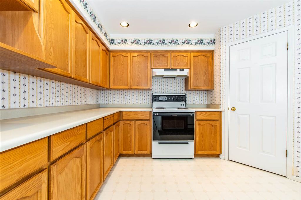 listing image 1103544762438466661