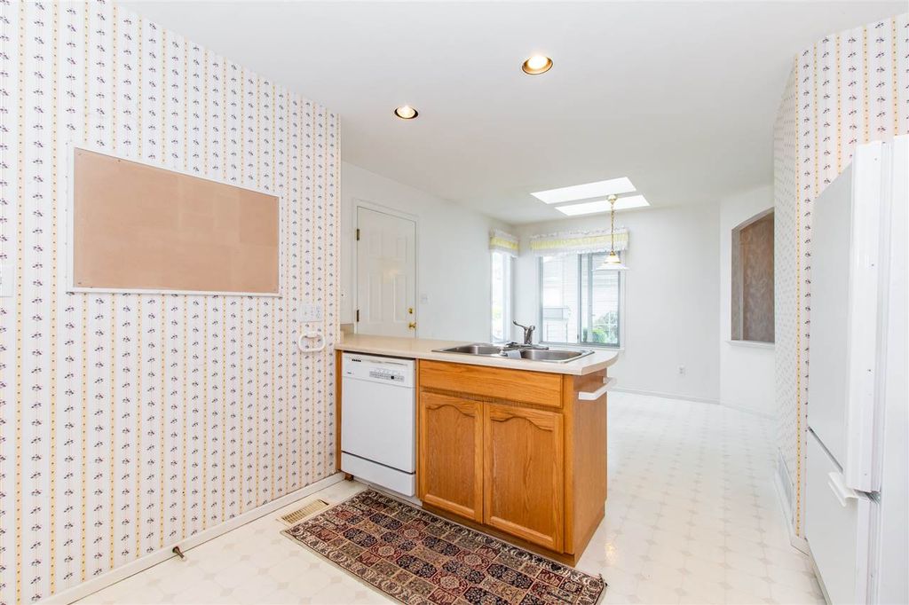 listing image 1108523927783429834
