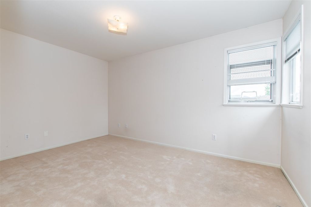 listing image 1101280512352892762