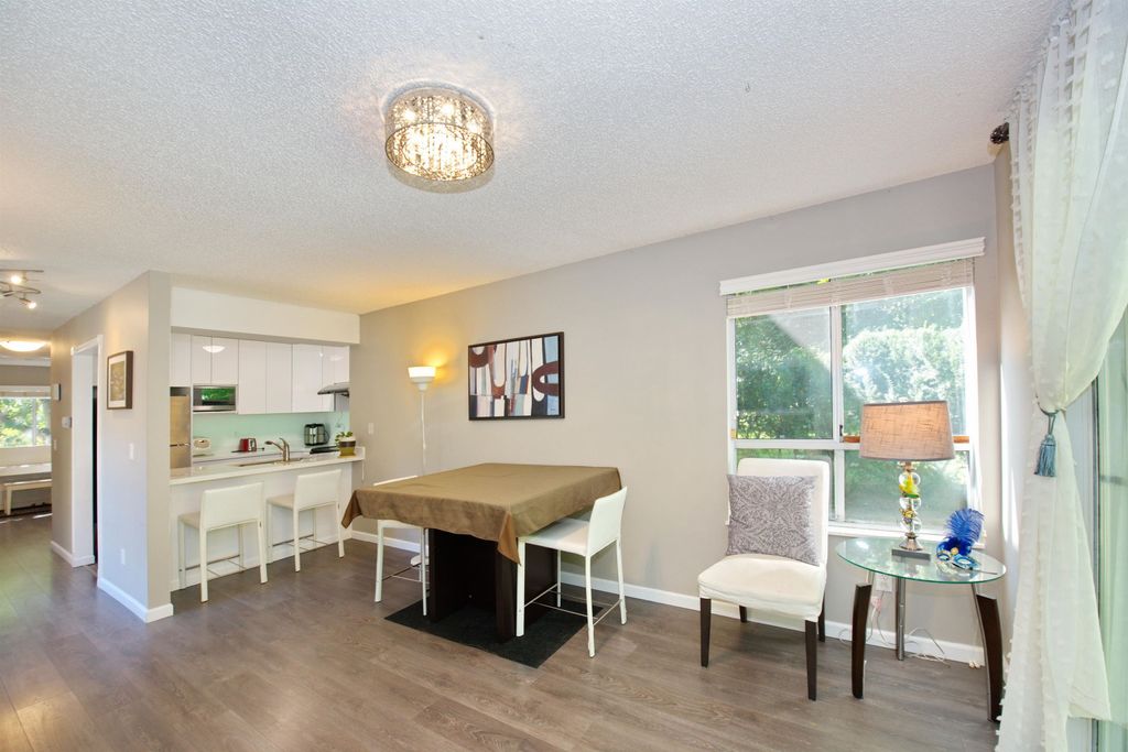 listing image 1103218305275492252