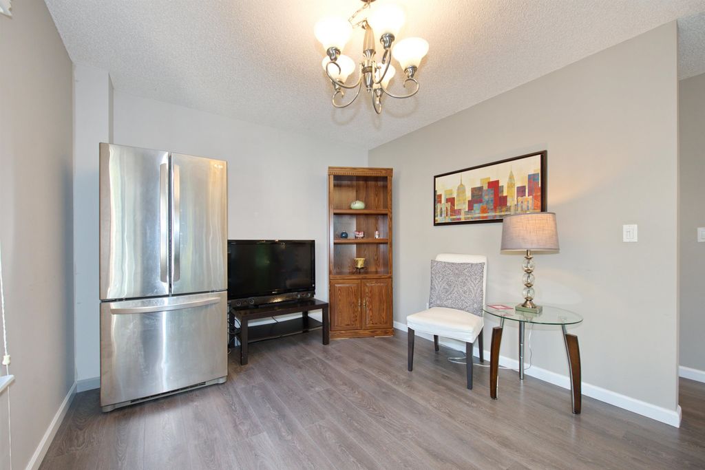 listing image 1106179465610496782