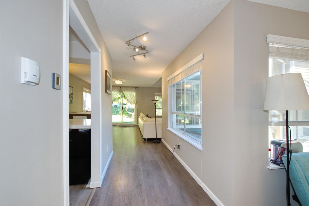 listing image 1107263411789517342