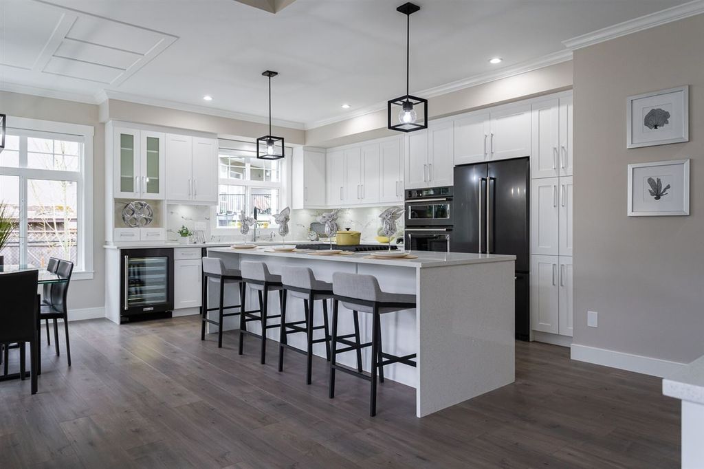 listing image 1102555446725322070