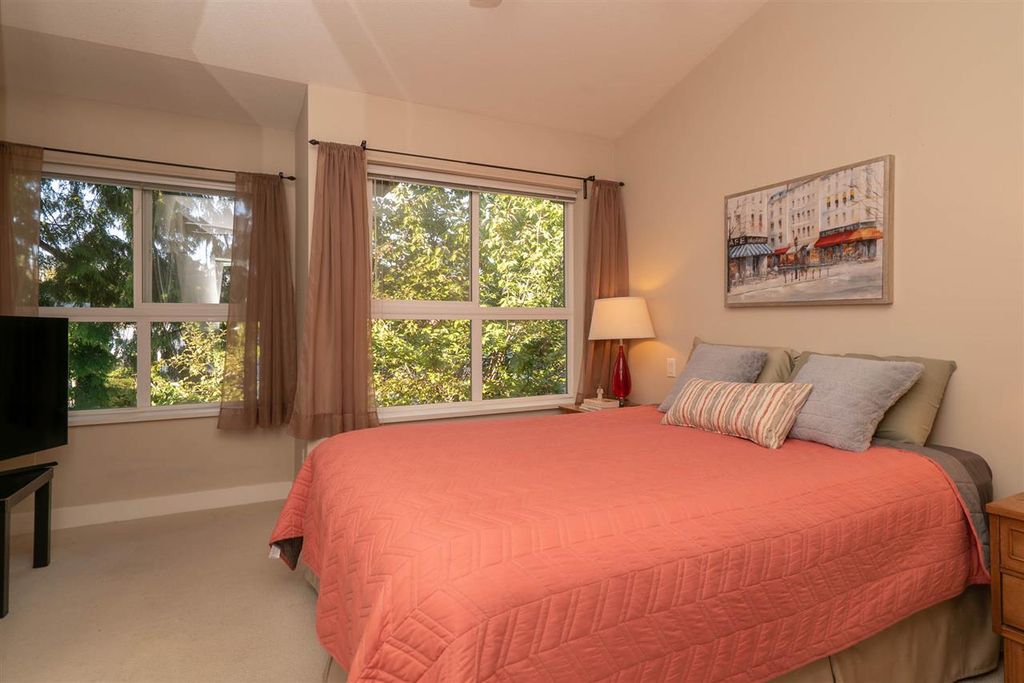 listing image 1101103780133189190