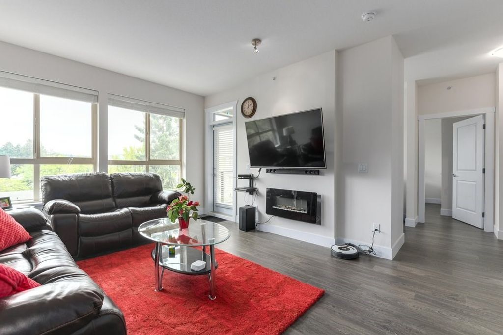 listing image 1103990525492610023