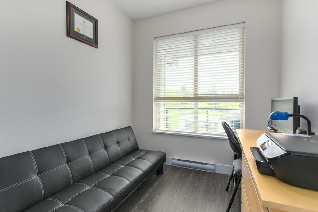 listing image 1100912411798157940