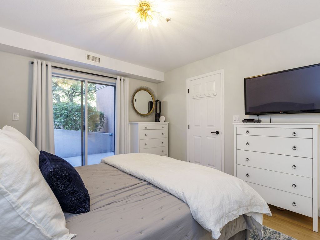 listing image 1101915194563831421