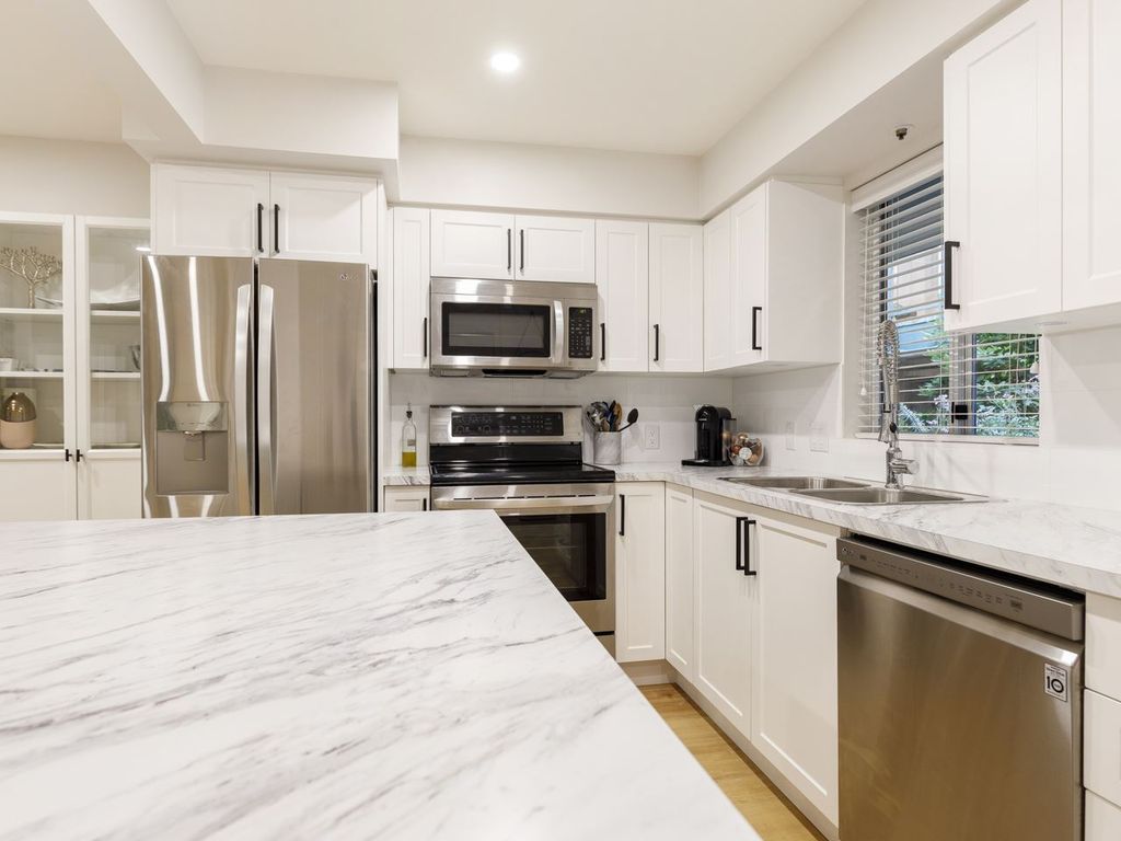 listing image 1104878500012968591