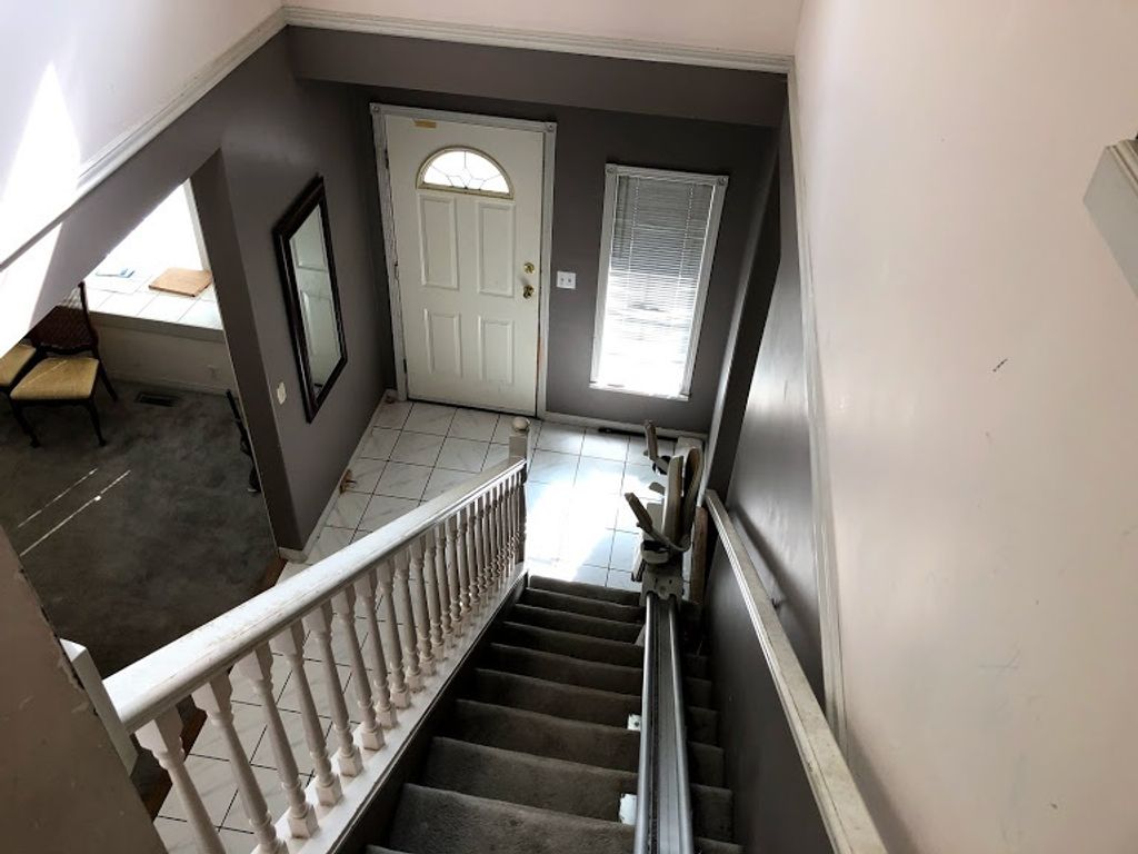 listing image 1102597357134134187