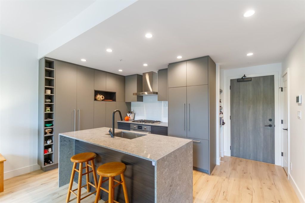 listing image 1105506941834079280
