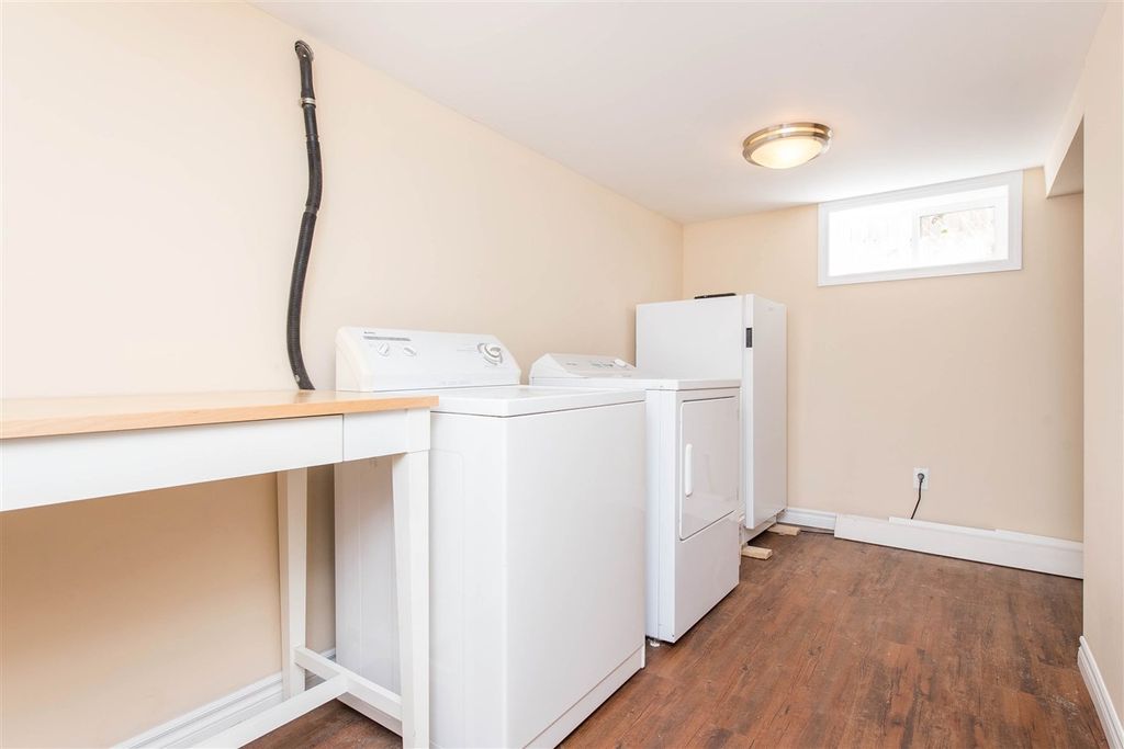 listing image 1100343030132920095