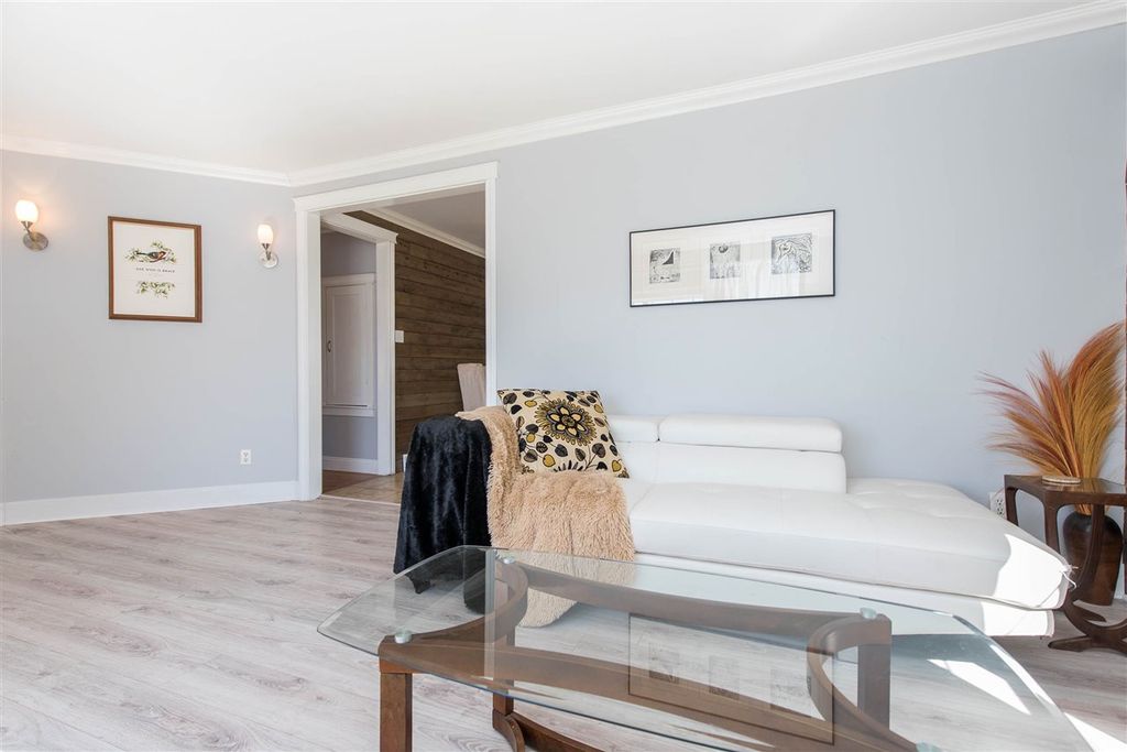 listing image 1100050776555428892