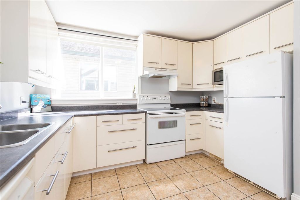 listing image 1106555823985769115