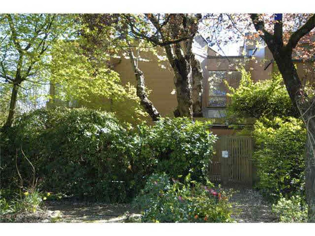 listing image 1109902196099555497