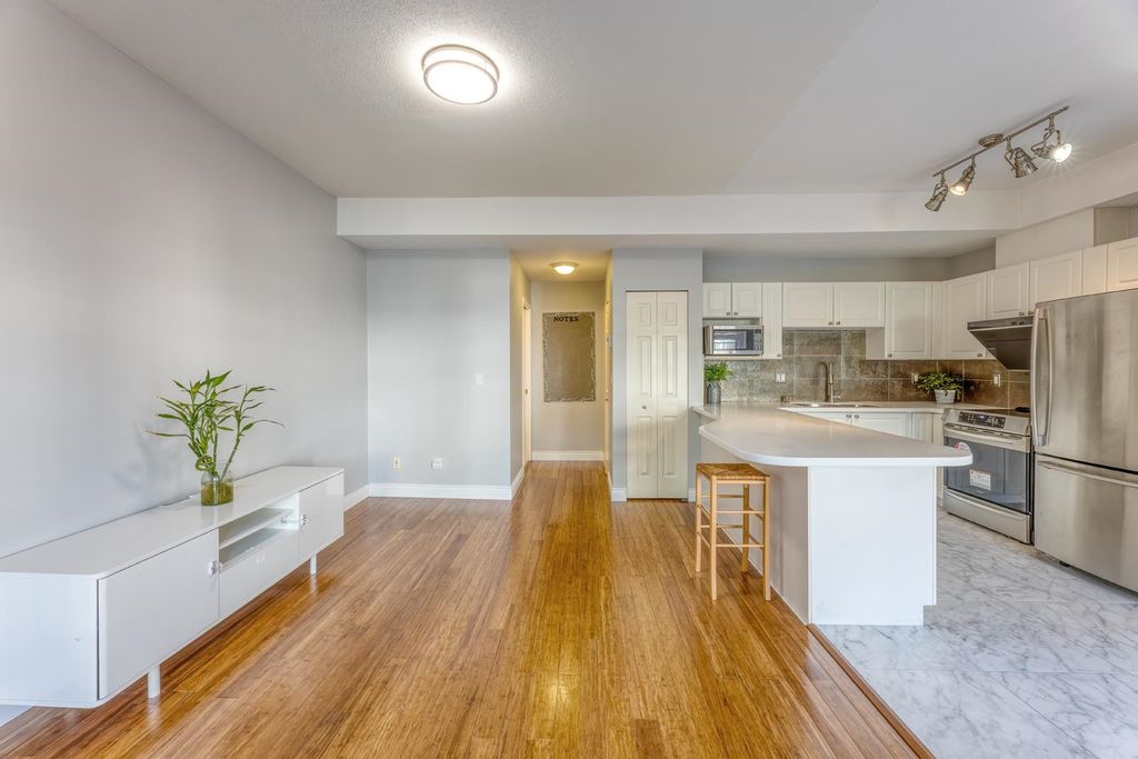 listing image 1109374015618856136