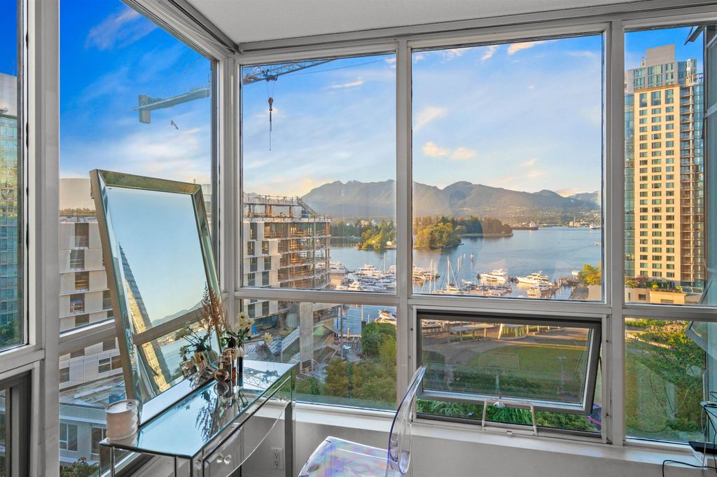 listing image 1100817576121386137