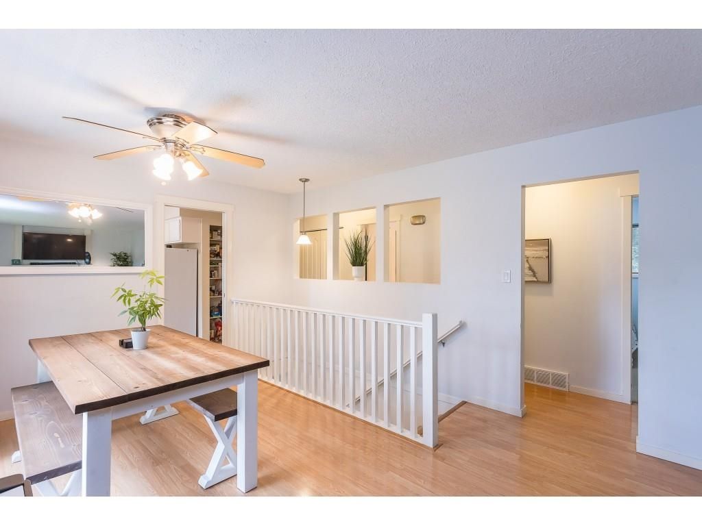 listing image 1106016883484201402