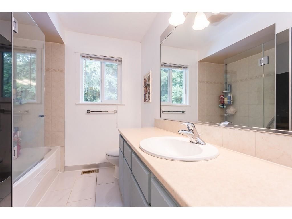 listing image 1106746194366788009