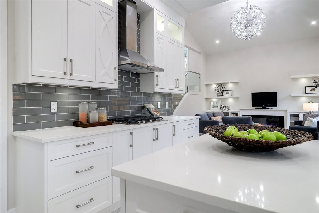 listing image 1102720486166138151