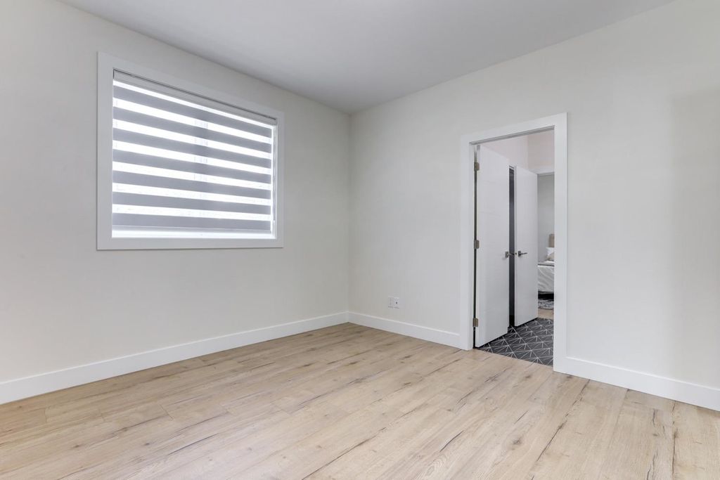 listing image 1100066796571503111