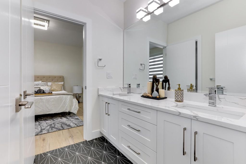 listing image 1108766340995339164