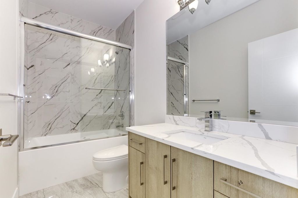 listing image 1101392655472754873