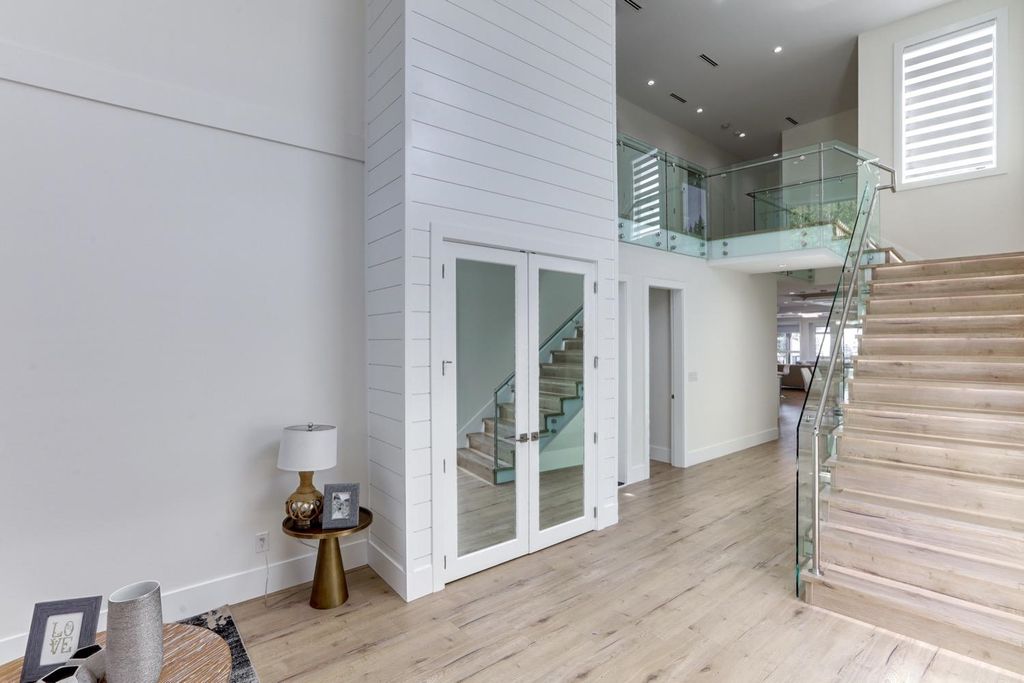 listing image 1103995508640166929