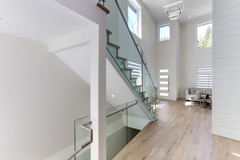 listing image 1105069691259623794