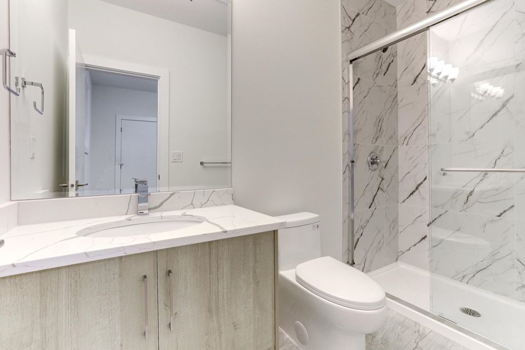 listing image 1106677899963344641