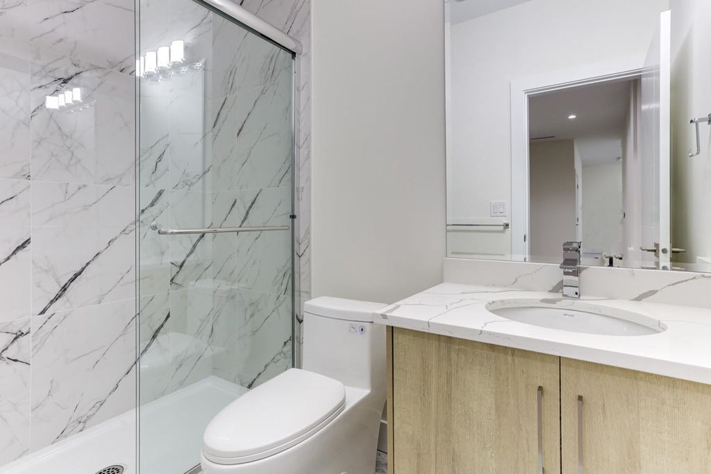 listing image 1100758426338618481