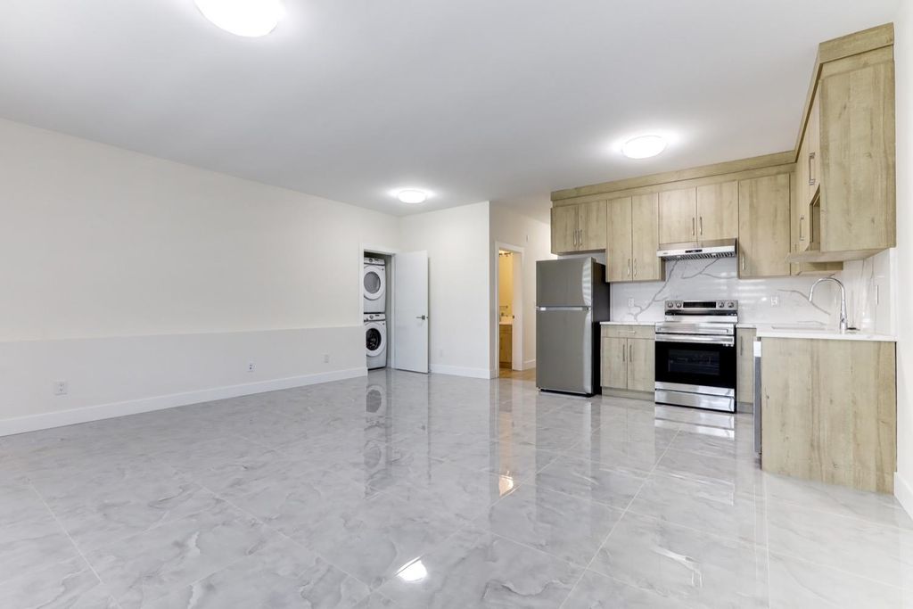 listing image 1100089534980374306