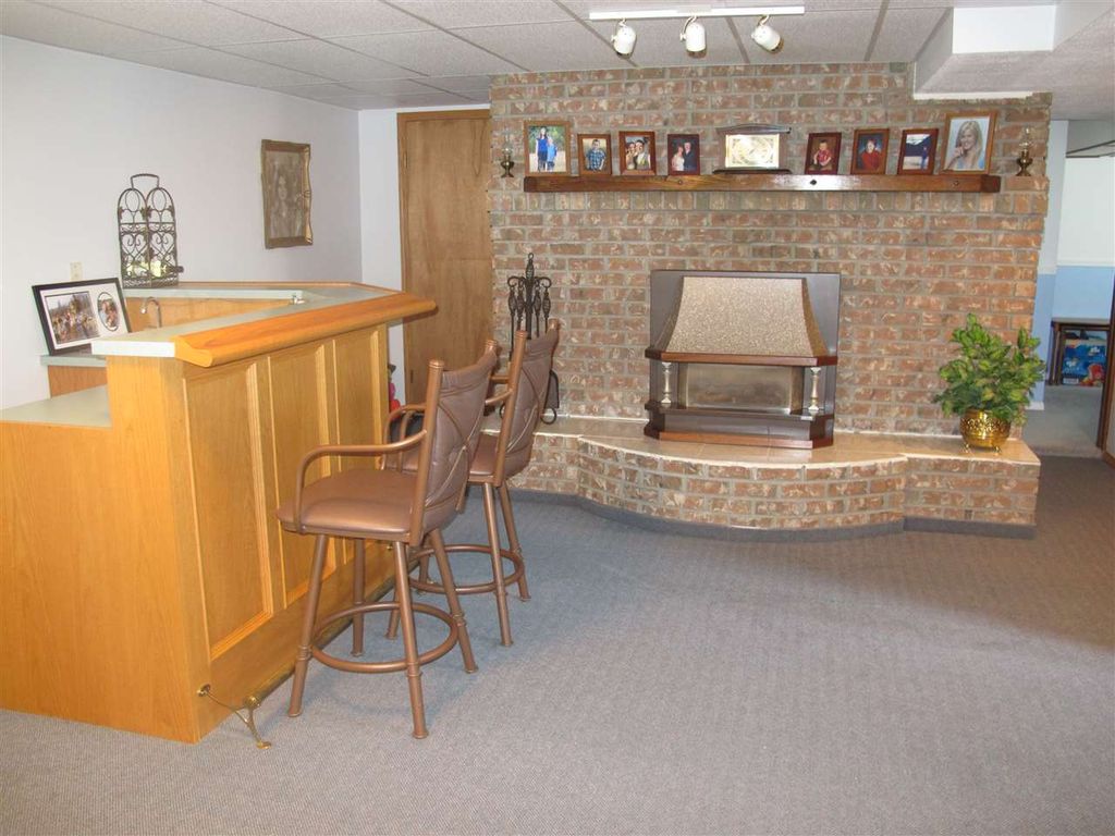 listing image 1100468329800311318