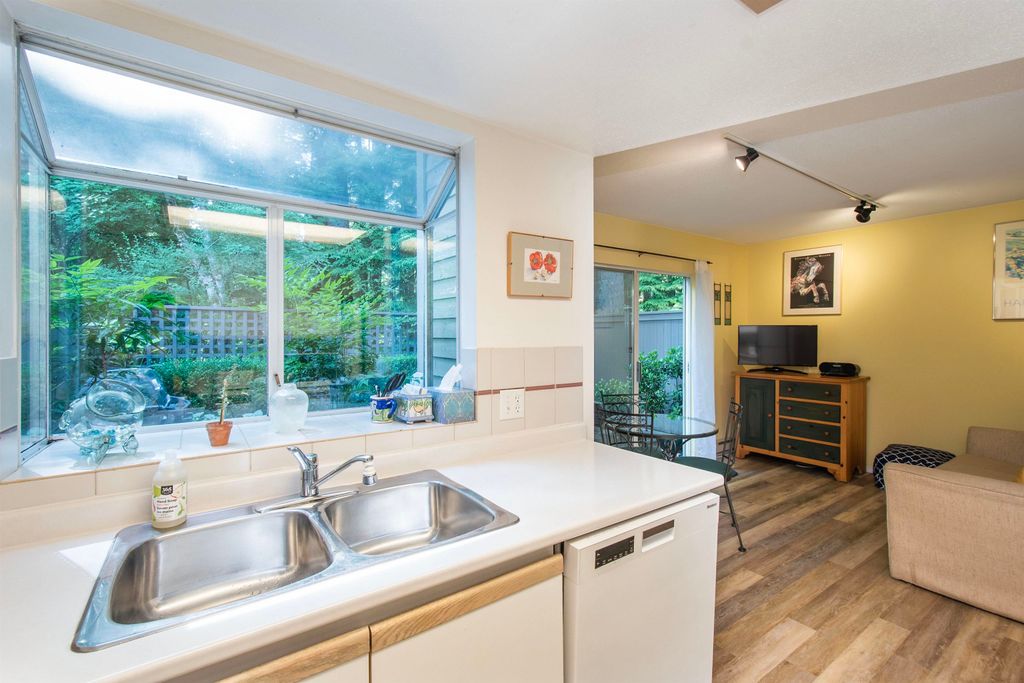 listing image 1102939231415275595