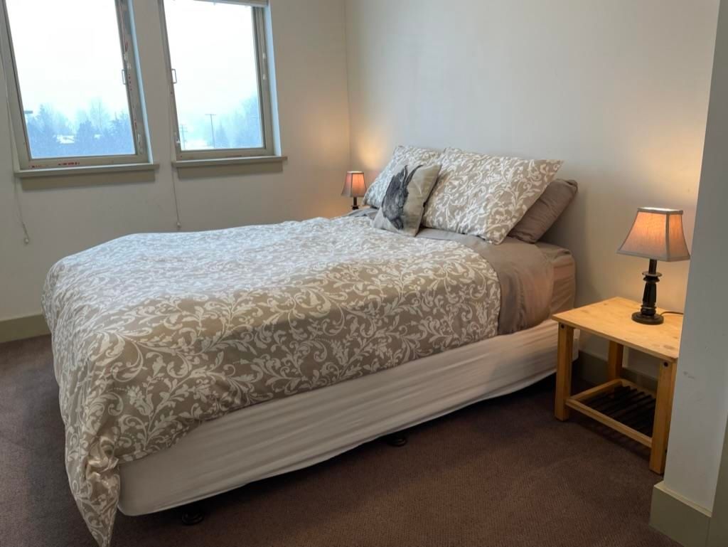 listing image 1100744920361317518