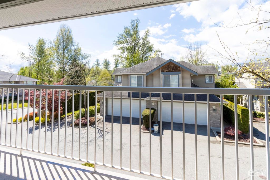listing image 1100352458360062149