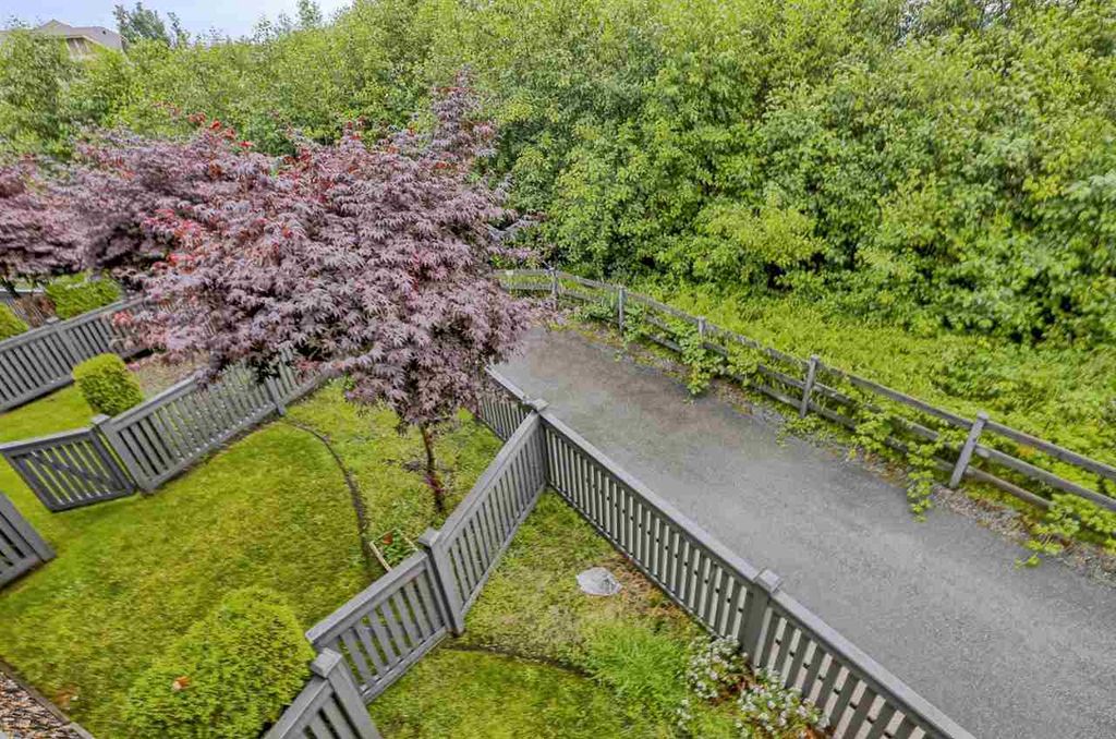 listing image 1104422836422437701