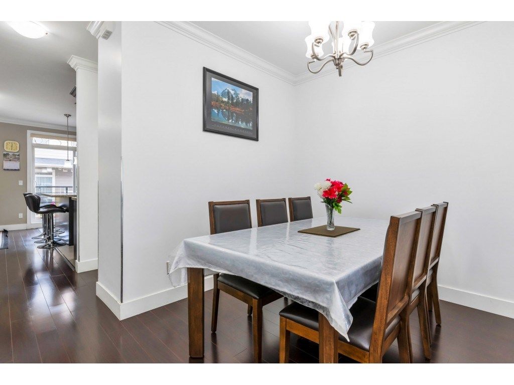 listing image 1101990054430796813