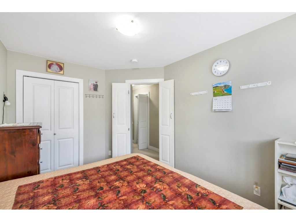 listing image 1102774029232721033