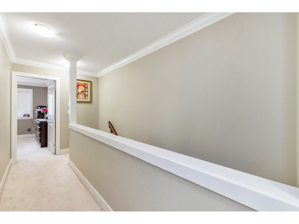 listing image 1104253299816947325
