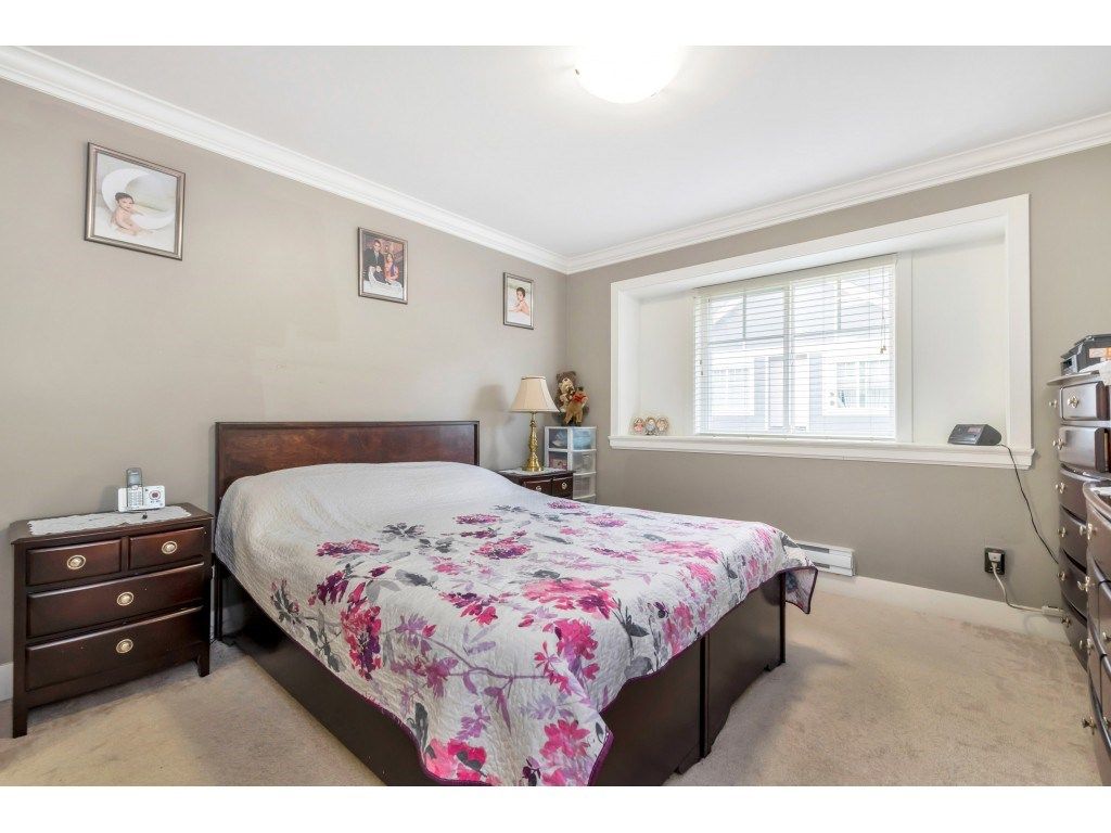 listing image 1106576122145271142