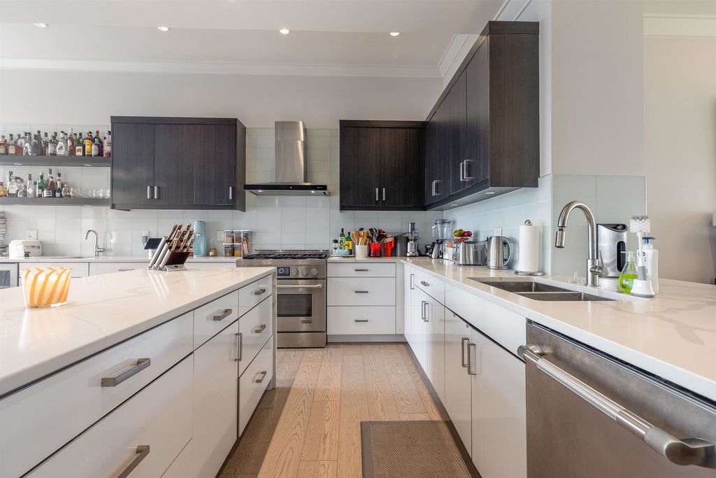 listing image 1103074007281325873