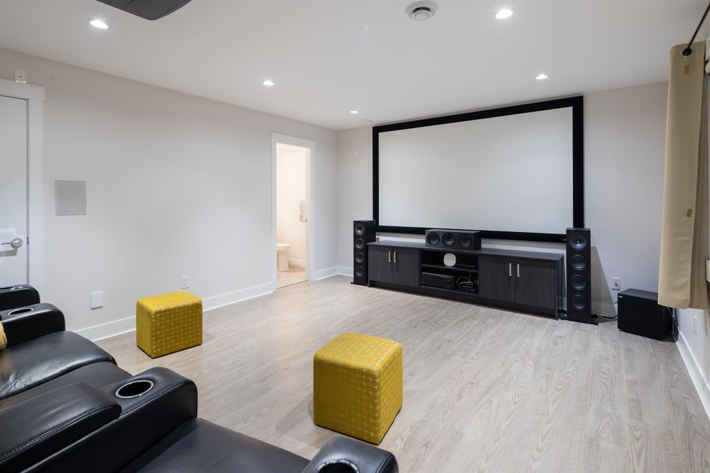 listing image 1102813140117552749