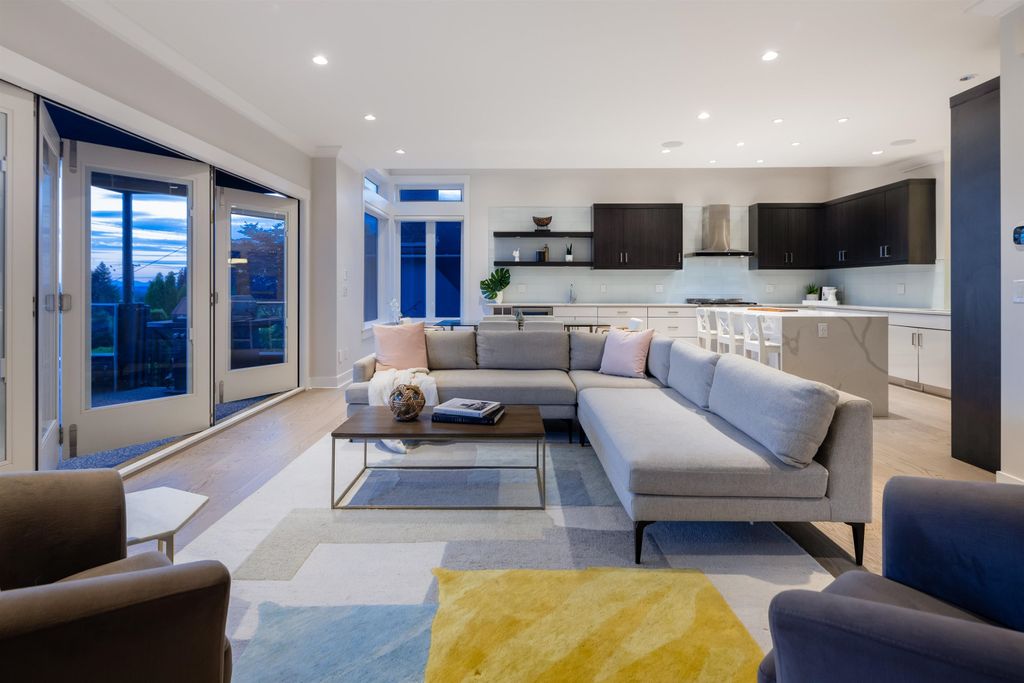 listing image 1106818010900743261