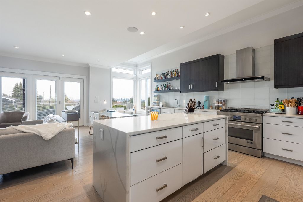 listing image 1105159817027214640