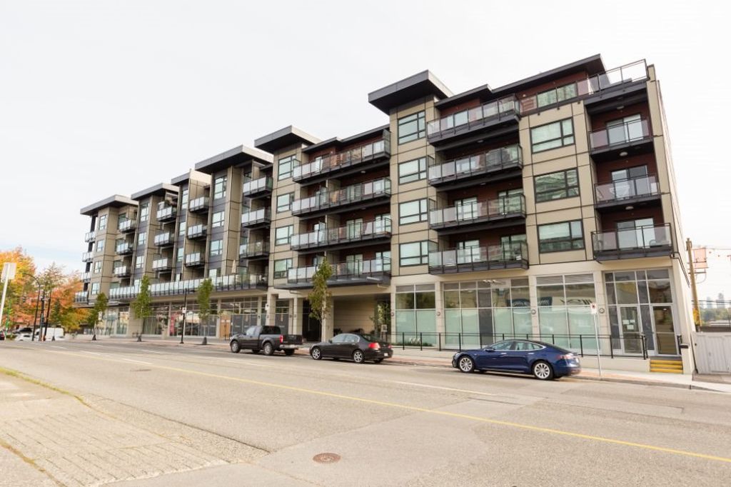 listing image 1106015875315337490