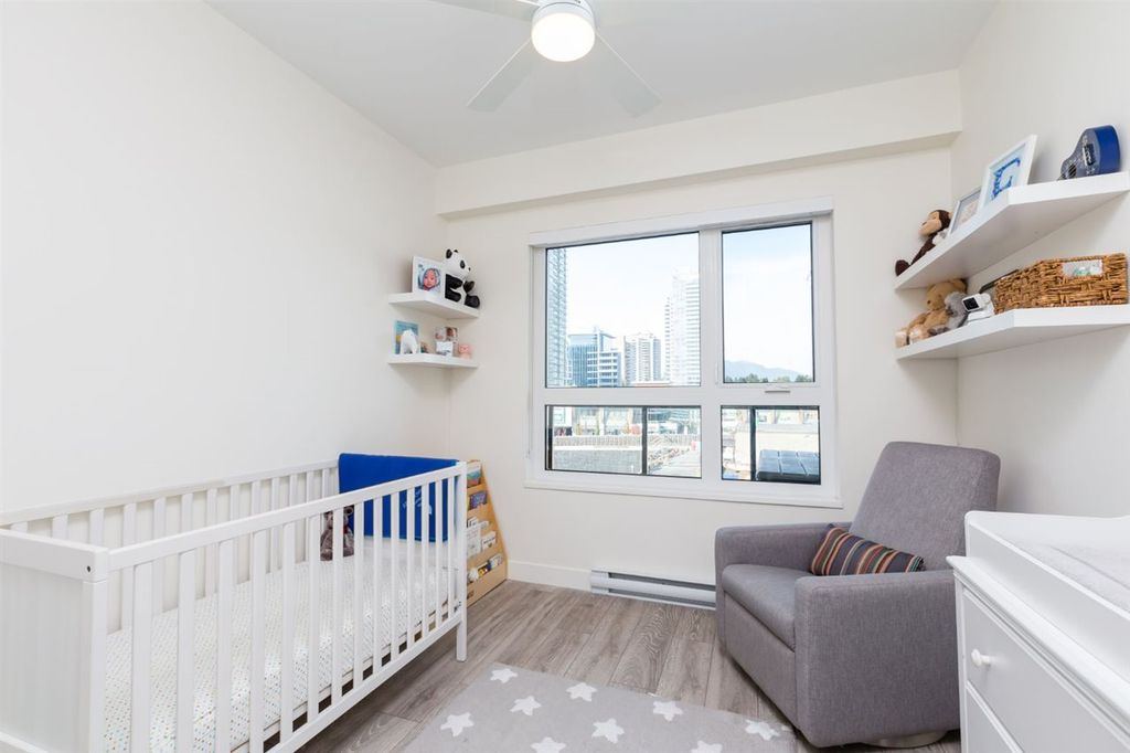 listing image 1101113205787826584