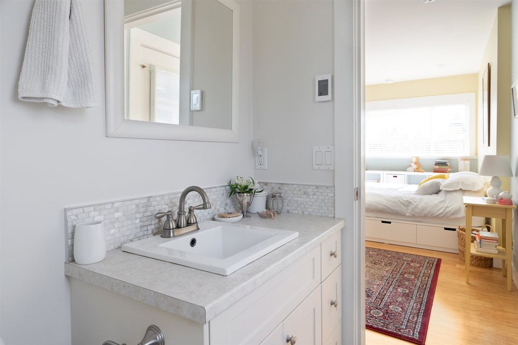 listing image 1109464962083706684